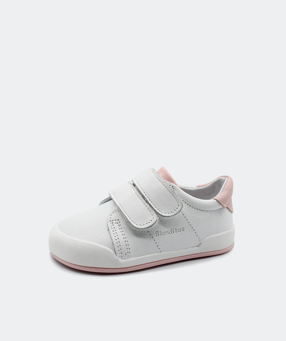 SAPATILHAS BLANDITOS LONDRES ROSA leves e respiráveis para menina, com fecho em velcro, ponteira ampla, macias e flexíveis. Vista de lado.