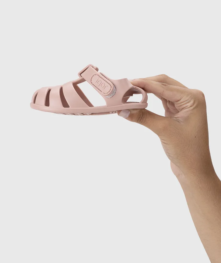SANDÁLIA IGOR NEMO SOLID MAQUILLAJE para menina de borracha , com fecho em velcro, impermeáveis, conforto barefoot Vista de lado.