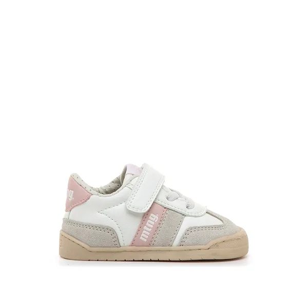 SAPATILHAS MUSTANG ROSA para menina, com fecho em velcro, ponteira ampla, drop zero, sola 3ml. Vista de lado.