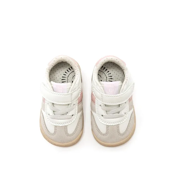 SAPATILHAS MUSTANG ROSA para menina, com fecho em velcro, ponteira ampla, drop zero, sola 3ml. Vista de cima.