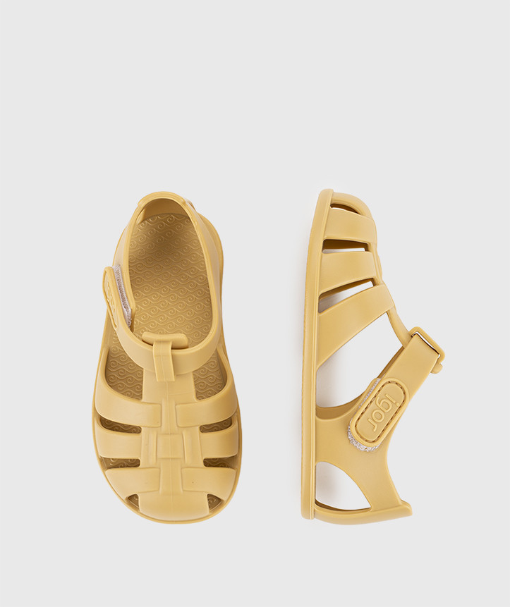 SANDÁLIA IGOR NEMO SOLID DIJON V26 de borracha para menino e menina, com fecho em velcro, impermeáveis. Vista de lado.