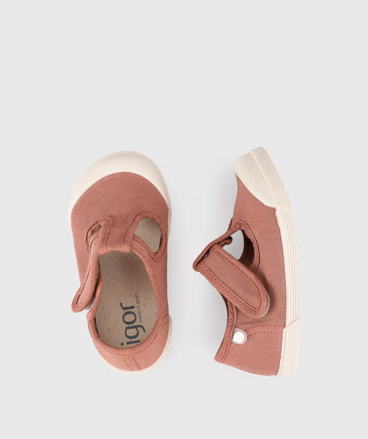 SAPATILHA IGOR LONA PEPITO TERRACOTA para menino e menina em pano 100% algodão, fecho com velcro, proteção na ponteira e palmilha removível. Calçado barefoot- Vista de cima