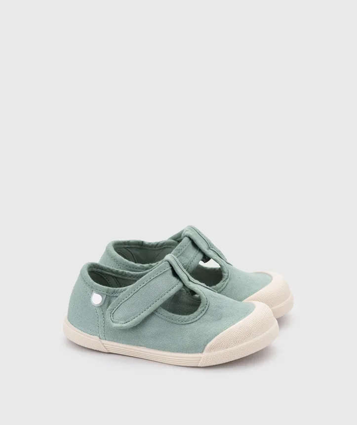 SAPATILHA IGOR LONA PEPITO MATCHA para menino e menina em pano 100% algodão, fecho com velcro, proteção na ponteira e palmilha removível. Calçado barefoot- Vista de lado