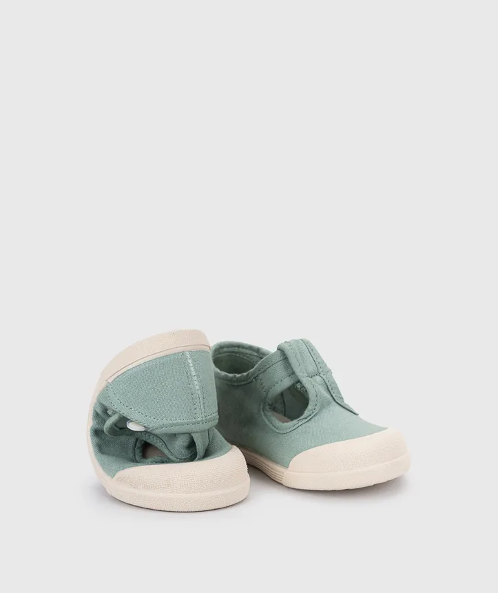 SAPATILHA IGOR LONA PEPITO MATCHA para menino e menina em pano 100% algodão, fecho com velcro, proteção na ponteira e palmilha removível. Calçado barefoot- Vista de frente