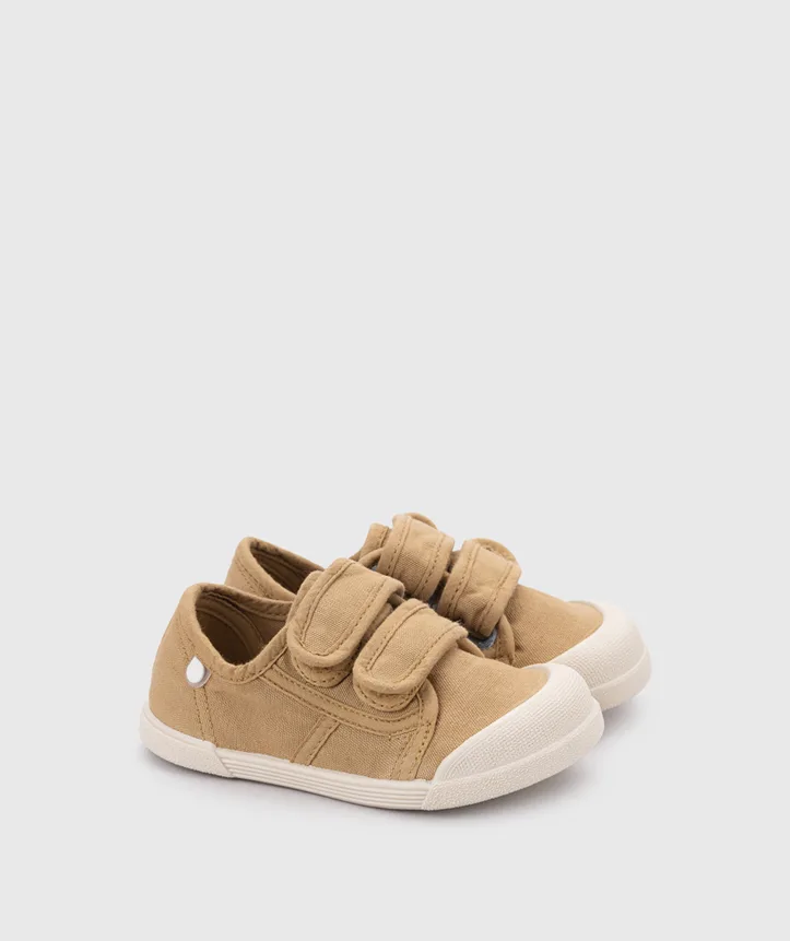 LONA da IGOR modelo V.CEREAL para menino ou menina em pano 100% algodão, fecho com velcro, proteção na ponteira e palmilha removível. Calçado barefoot- Vista de lado