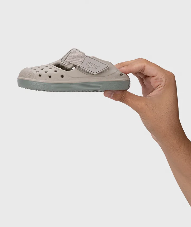 SANDÁLIA IGOR MALIBU SAND VERDE V26 de borracha infantil, com antiderrapante, conforto barefoot- Vista de lado